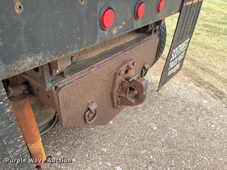 image for item EX0041 1993 International 9300 dump truck