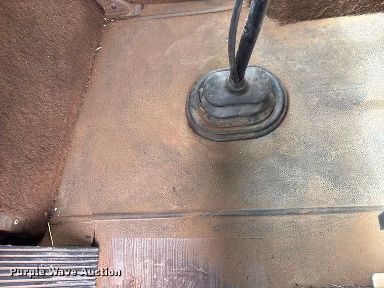 image for item EX0041 1993 International 9300 dump truck