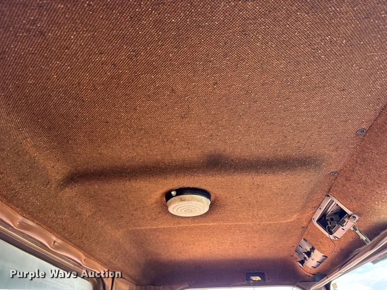 image for item EX0041 1993 International 9300 dump truck