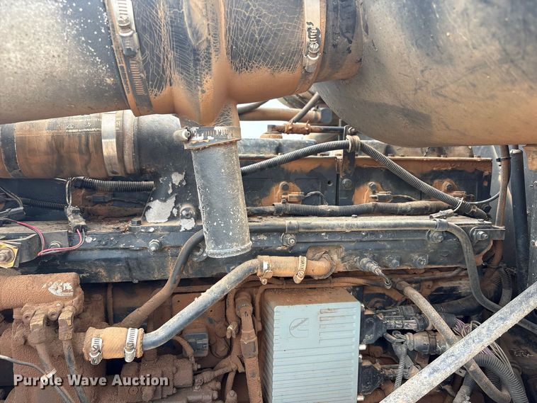 image for item EX0041 1993 International 9300 dump truck