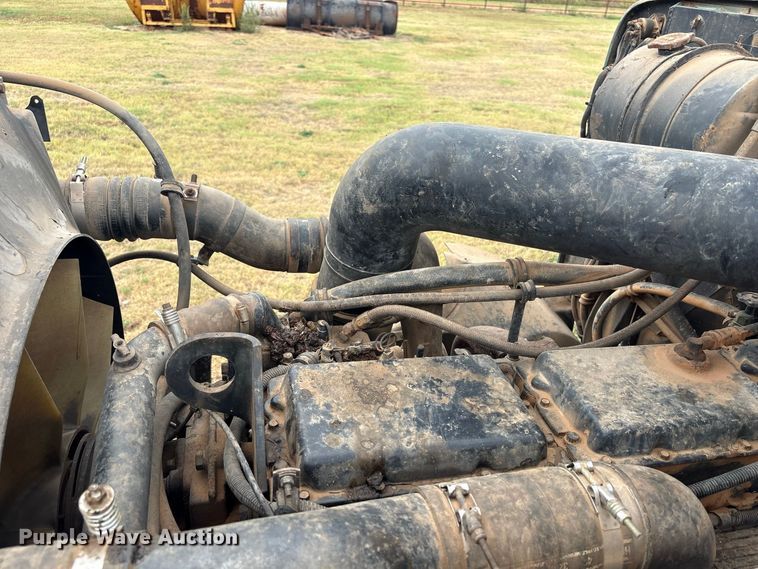 image for item EX0041 1993 International 9300 dump truck