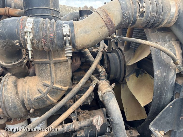 image for item EX0041 1993 International 9300 dump truck