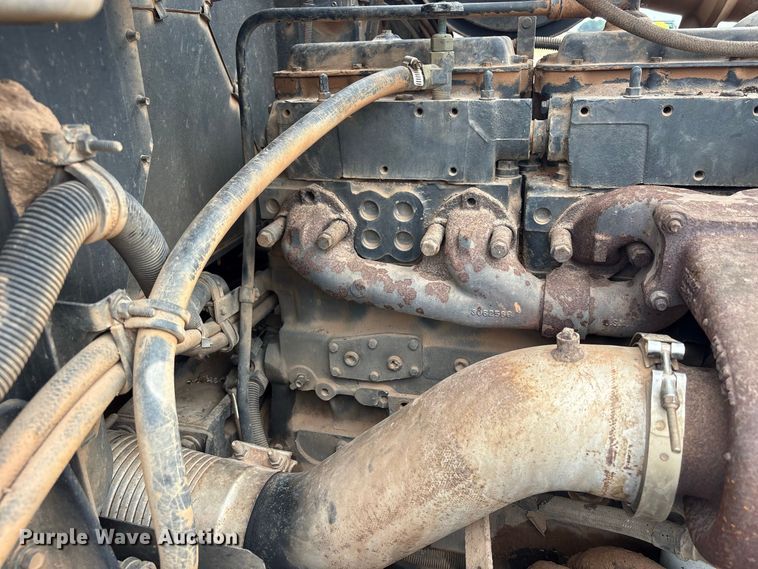 image for item EX0041 1993 International 9300 dump truck