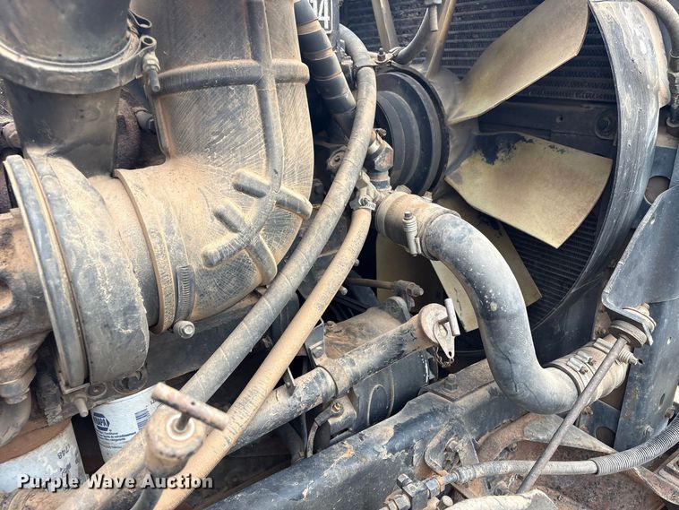 image for item EX0041 1993 International 9300 dump truck