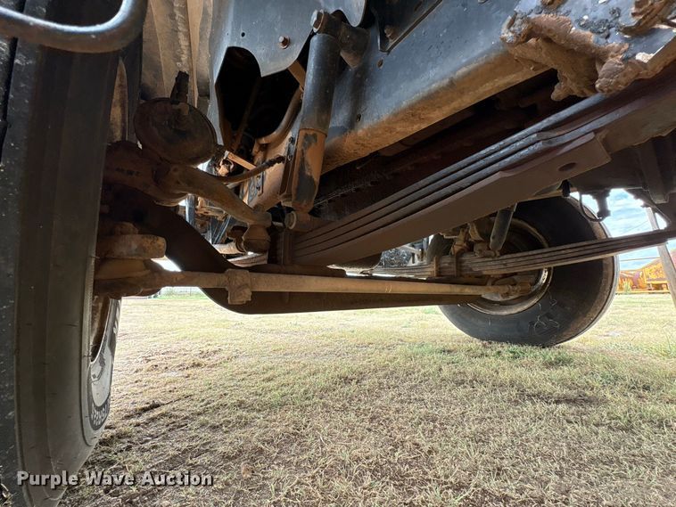 image for item EX0041 1993 International 9300 dump truck