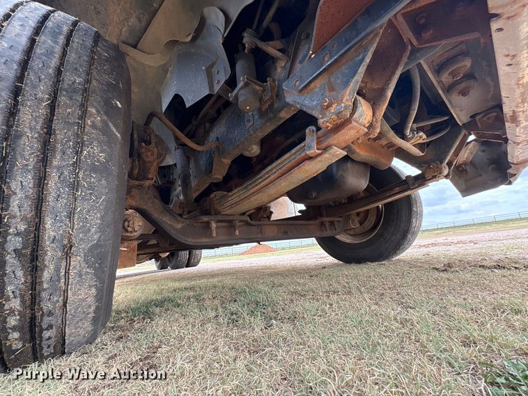 image for item EX0041 1993 International 9300 dump truck