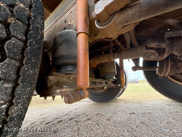 image for item EX0041 1993 International 9300 dump truck