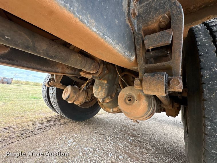 image for item EX0041 1993 International 9300 dump truck