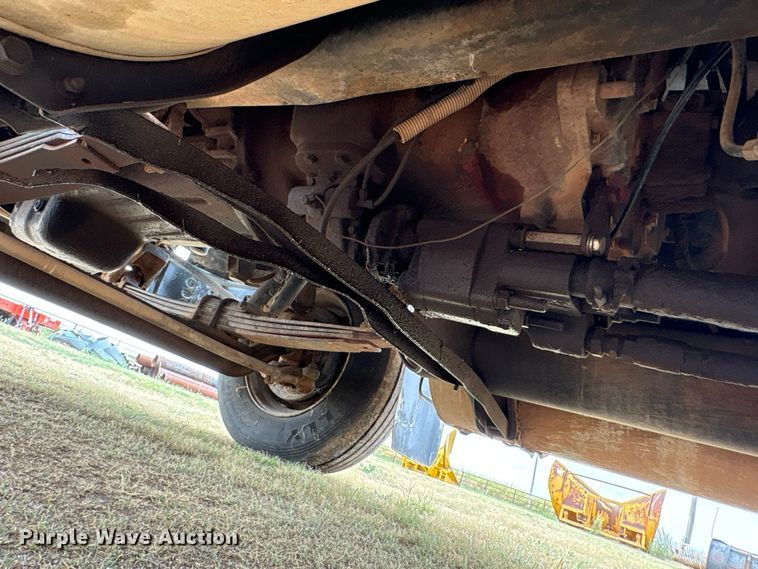image for item EX0041 1993 International 9300 dump truck