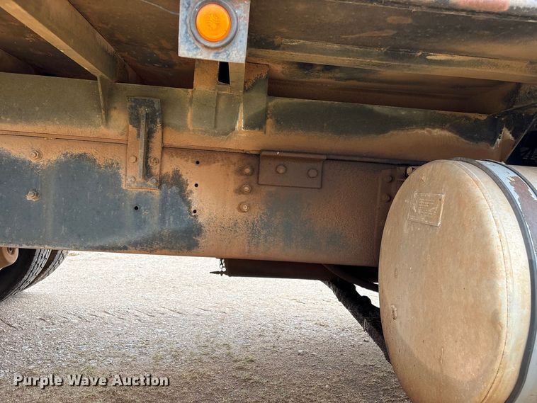 image for item EX0041 1993 International 9300 dump truck