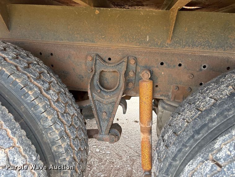 image for item EX0041 1993 International 9300 dump truck