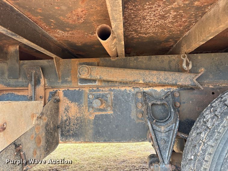 image for item EX0041 1993 International 9300 dump truck