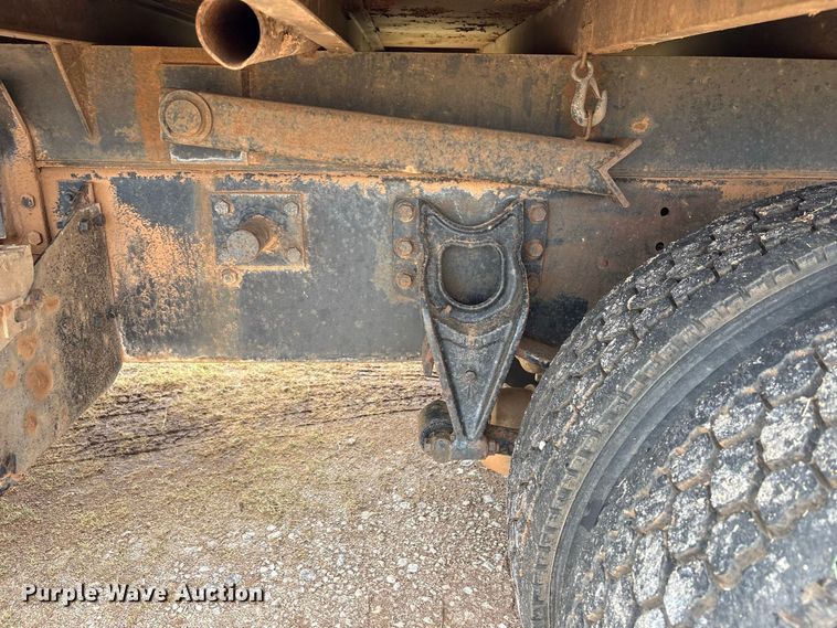 image for item EX0041 1993 International 9300 dump truck
