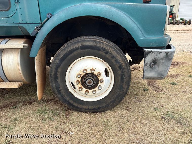 image for item EX0041 1993 International 9300 dump truck