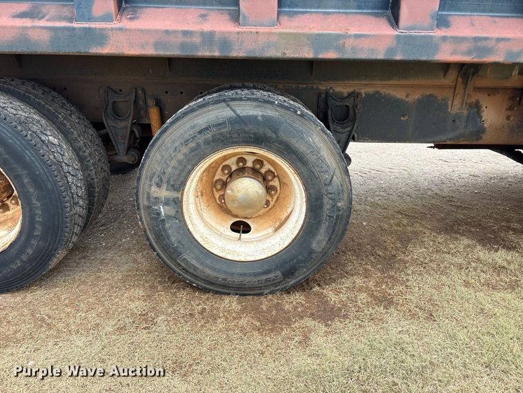 image for item EX0041 1993 International 9300 dump truck