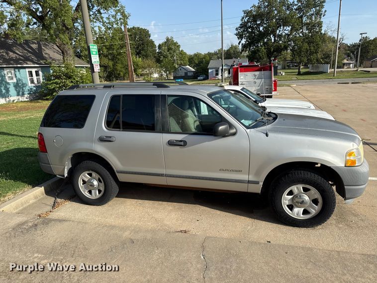 image for item EX2219 2004 Ford Explorer SUV