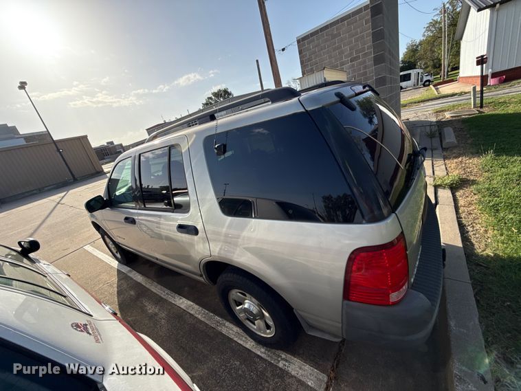 image for item EX2219 2004 Ford Explorer SUV