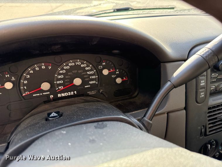 image for item EX2219 2004 Ford Explorer SUV