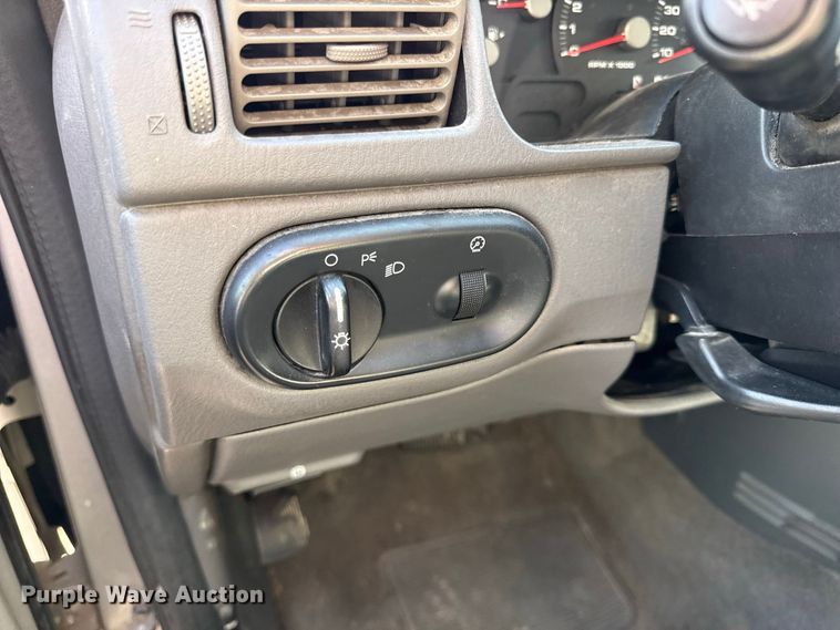image for item EX2219 2004 Ford Explorer SUV