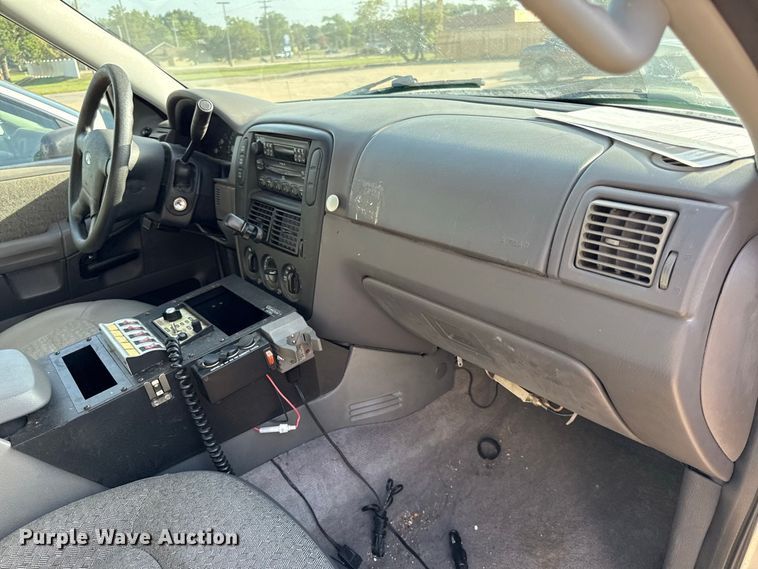 image for item EX2219 2004 Ford Explorer SUV