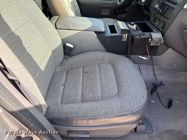 image for item EX2219 2004 Ford Explorer SUV