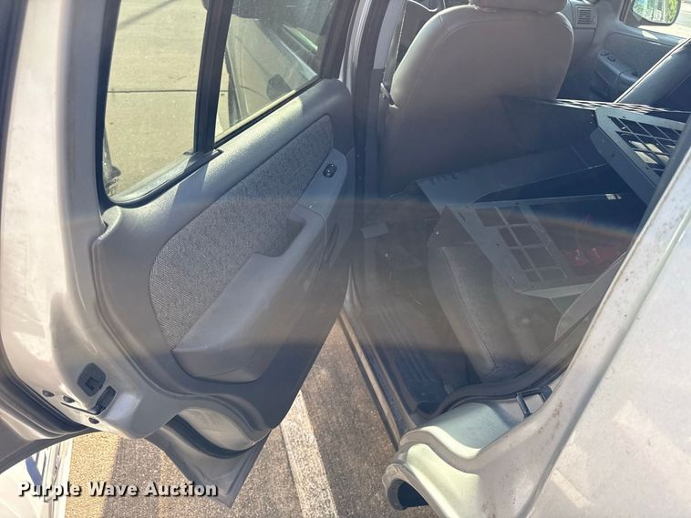 image for item EX2219 2004 Ford Explorer SUV