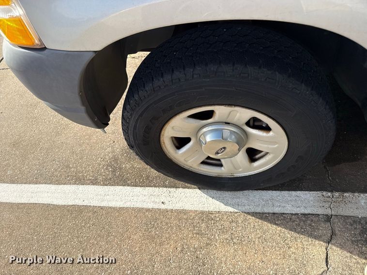 image for item EX2219 2004 Ford Explorer SUV