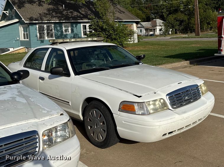 image for item EX2220 2010 Ford Crown Victoria Police Interceptor 