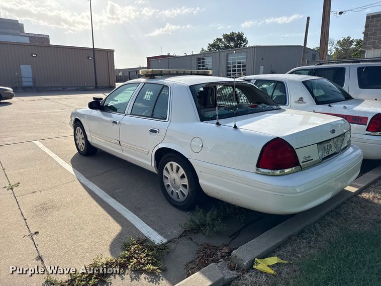 image for item EX2220 2010 Ford Crown Victoria Police Interceptor 