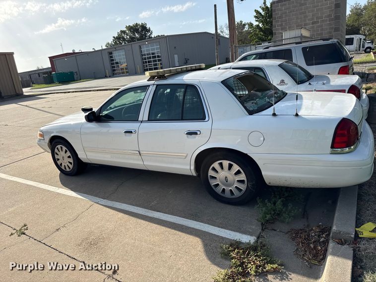 image for item EX2220 2010 Ford Crown Victoria Police Interceptor 