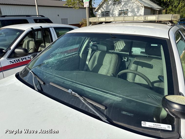 image for item EX2220 2010 Ford Crown Victoria Police Interceptor 