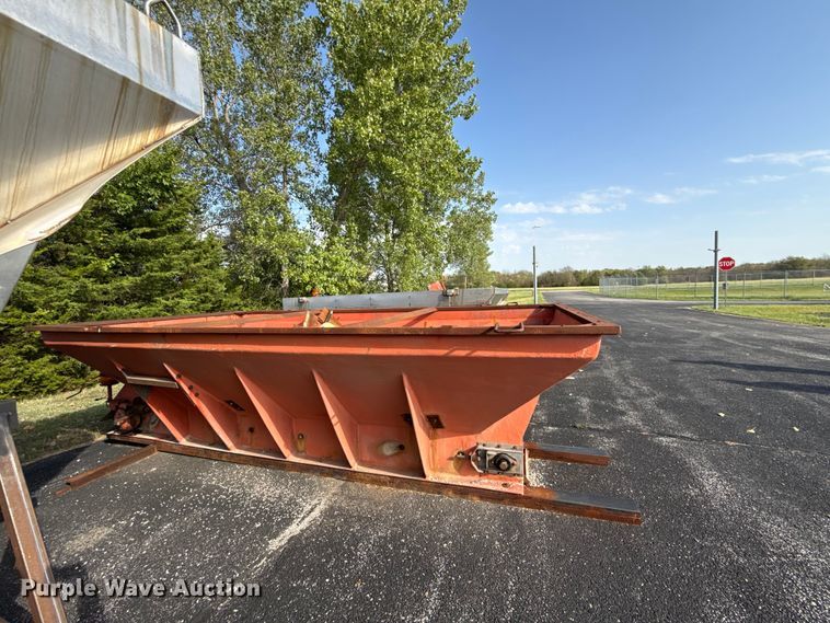 image for item EX2221 (2) spreaders