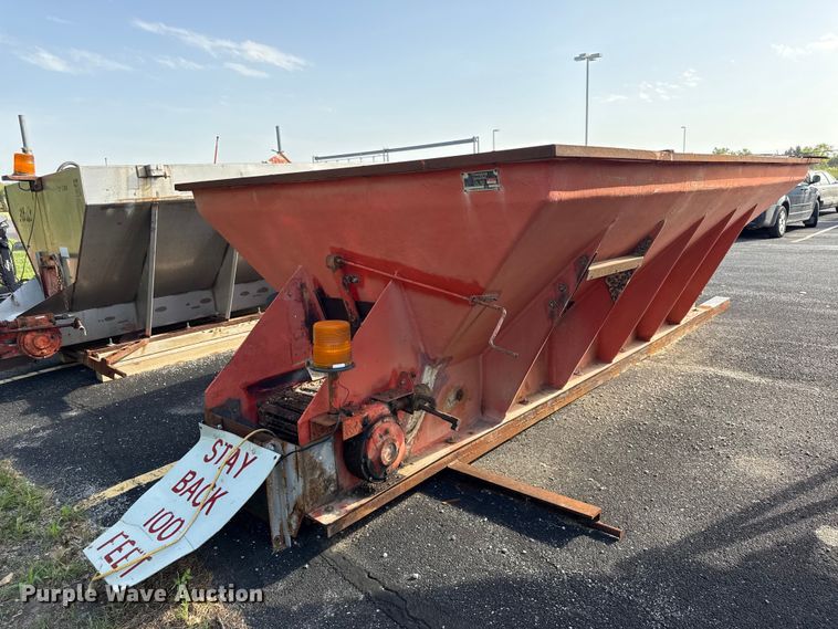 image for item EX2221 (2) spreaders
