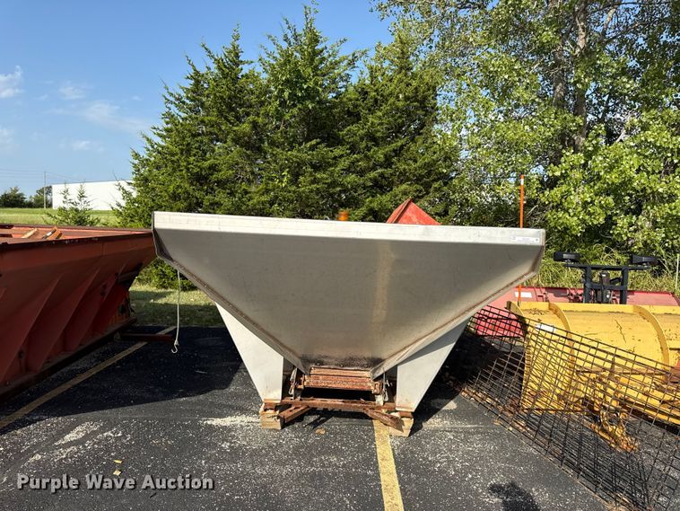image for item EX2221 (2) spreaders