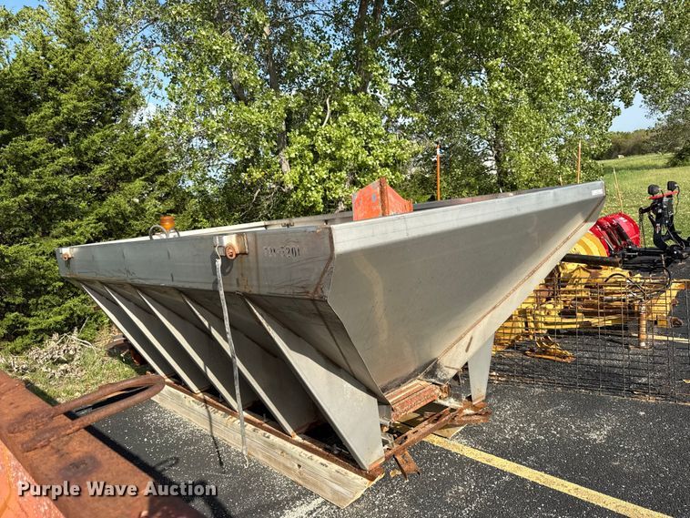 image for item EX2221 (2) spreaders