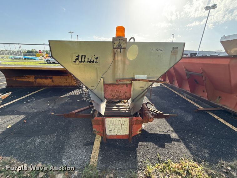 image for item EX2221 (2) spreaders