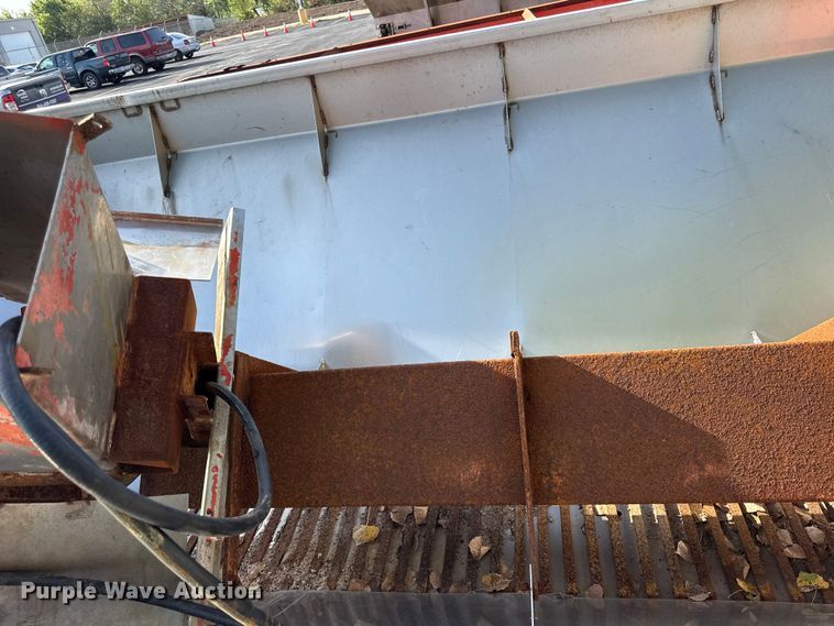 image for item EX2221 (2) spreaders