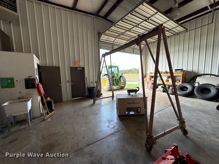 image for item EX2225 A frame hoist