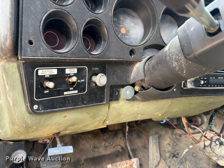 image for item EX2591 1986 Chevrolet D30 pickup truck cab and chassis