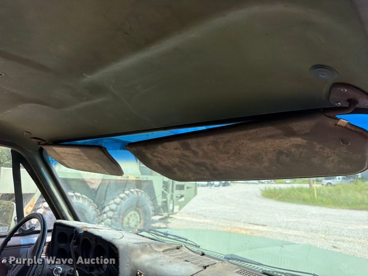 image for item EX2591 1986 Chevrolet D30 pickup truck cab and chassis
