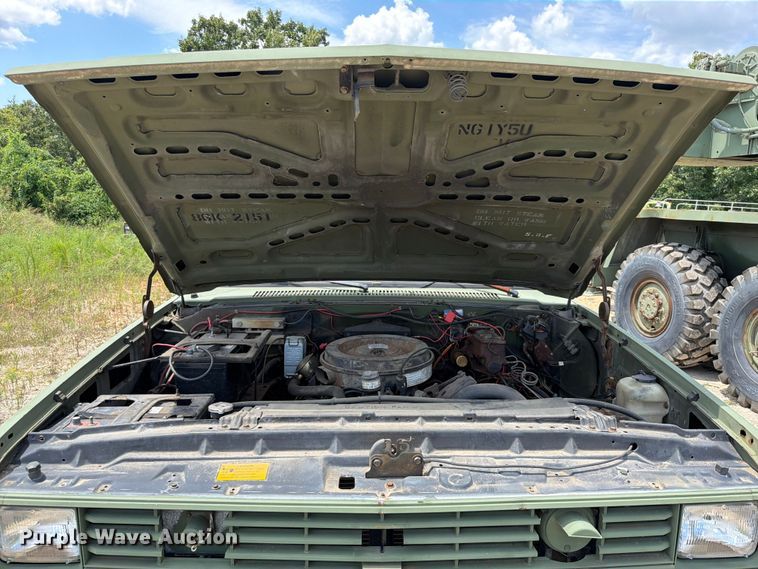 image for item EX2591 1986 Chevrolet D30 pickup truck cab and chassis