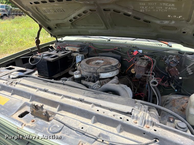 image for item EX2591 1986 Chevrolet D30 pickup truck cab and chassis