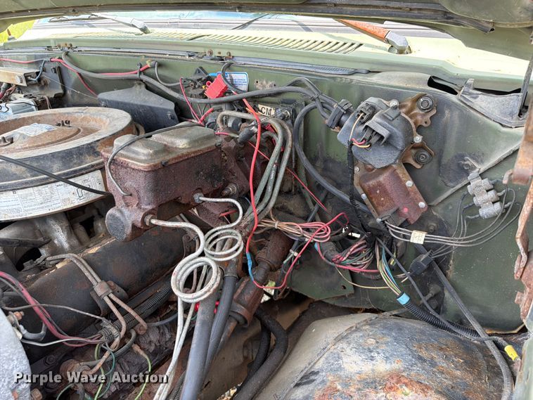 image for item EX2591 1986 Chevrolet D30 pickup truck cab and chassis