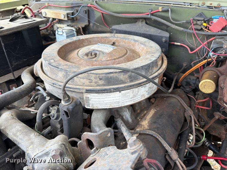 image for item EX2591 1986 Chevrolet D30 pickup truck cab and chassis