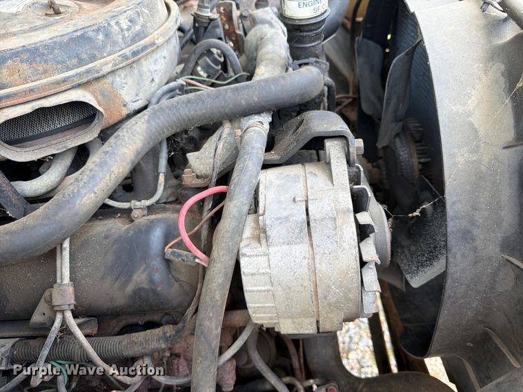 image for item EX2591 1986 Chevrolet D30 pickup truck cab and chassis