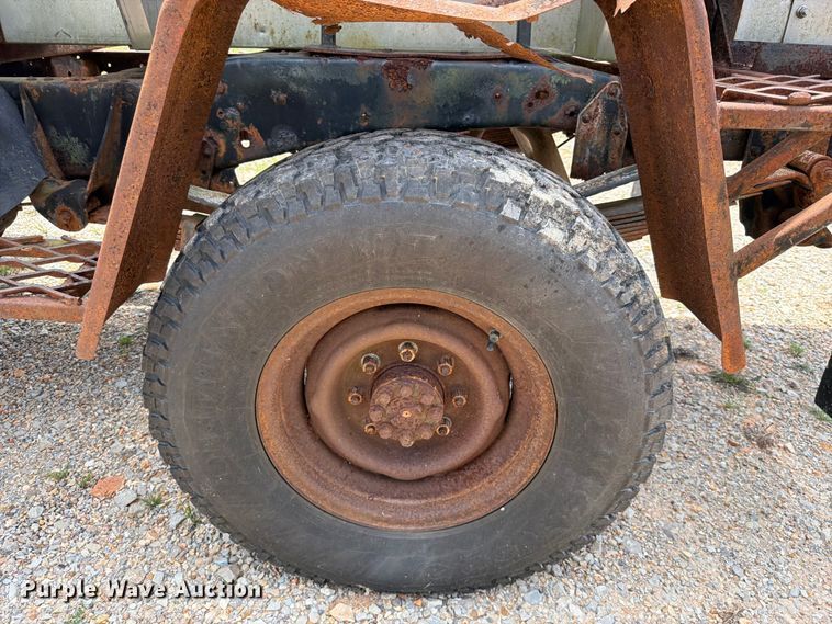 image for item EX2591 1986 Chevrolet D30 pickup truck cab and chassis