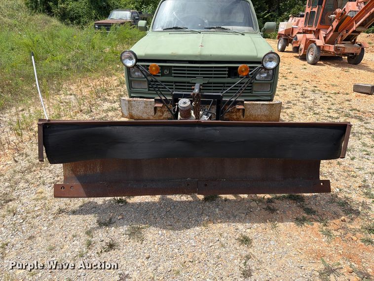 image for item EX2592 1985 Chevrolet D30 pickup truck cab and chassis