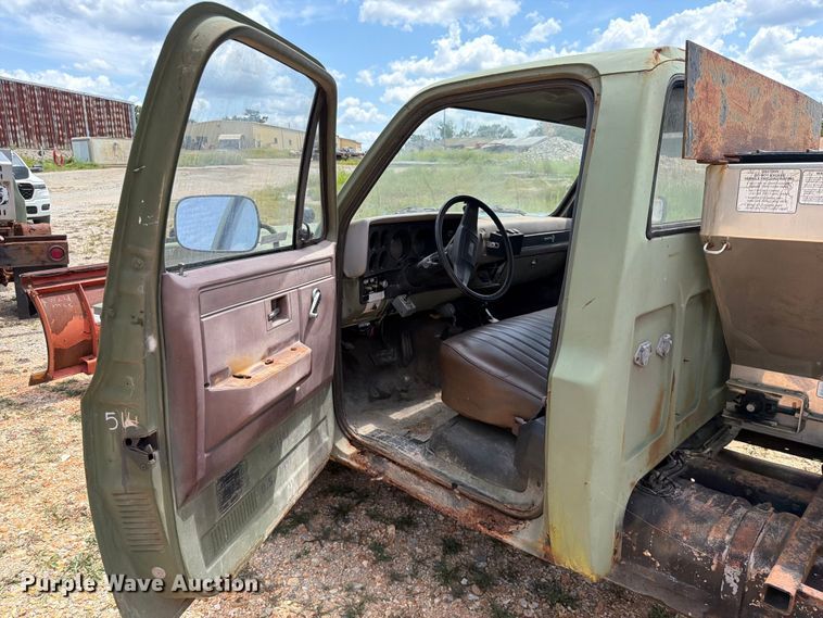image for item EX2592 1985 Chevrolet D30 pickup truck cab and chassis