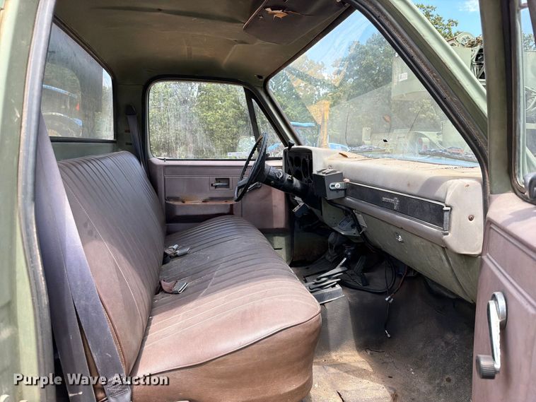 image for item EX2592 1985 Chevrolet D30 pickup truck cab and chassis