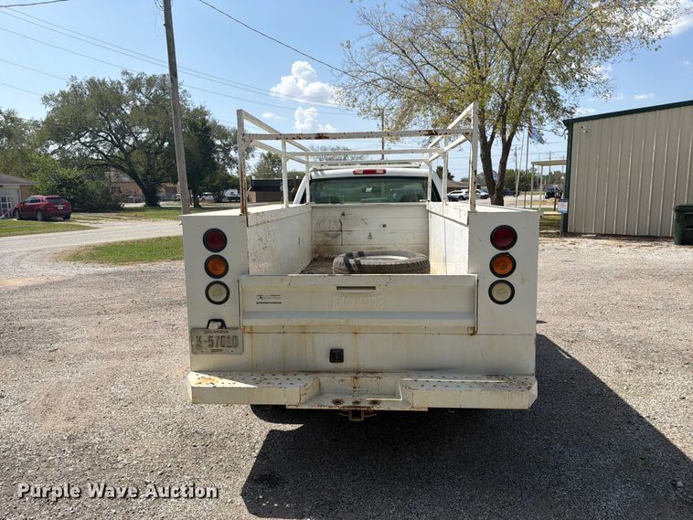 image for item EX4282 2004 Chevrolet Silverado 2500HD utility bed pickup truck